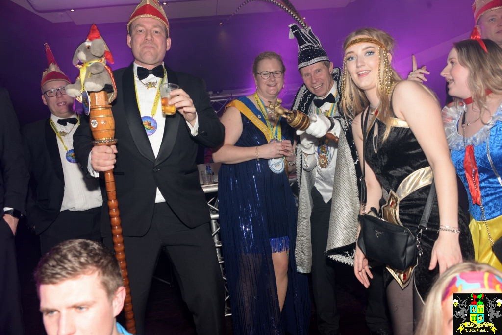 ../Images/Carnavals vrijdagavond in VdG 237.jpg